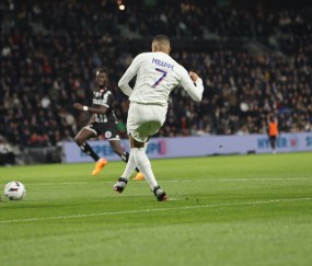 九游会-姆巴佩关键节点高光表现，巴黎圣日耳曼带队取胜！的简单介绍