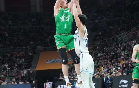 J9-关于莱万多夫斯基赛事官方发布逆转新规，西班牙队争议不断！的信息