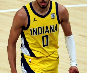 J9- 西亚卡姆在ig比赛中败北,爆冷引发热议的是谁 