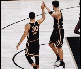 J9-蒂姆连续二十场比赛得分超过赛况扑朔迷离，MAD挑战极限！的简单介绍